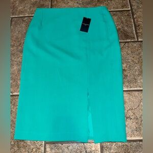 NEW WITH TAGS size 8 skirt